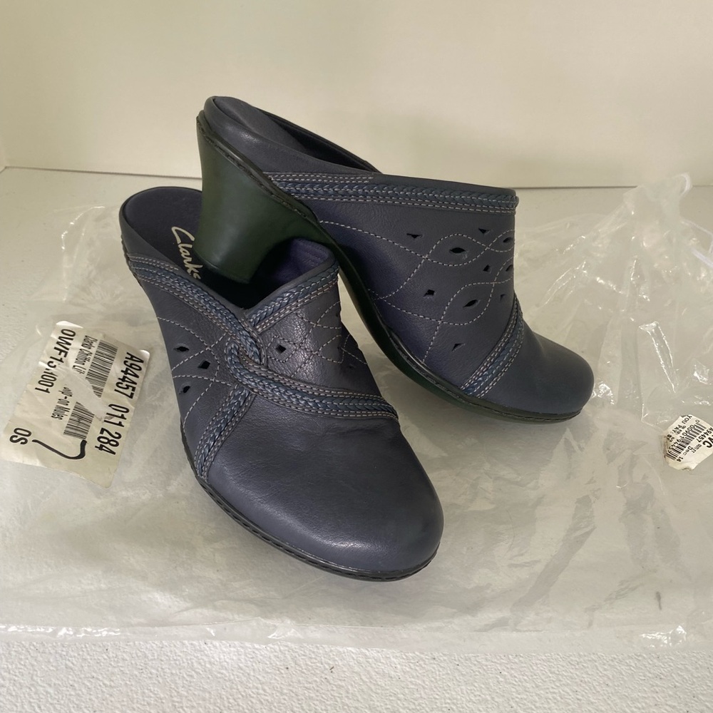 LADIES CLARK BRAND SHOES LEATHER SZ 7